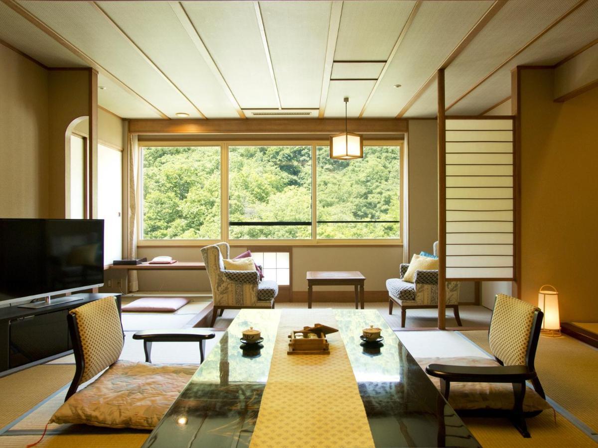 Hanamomiji Sapporo Bagian luar foto